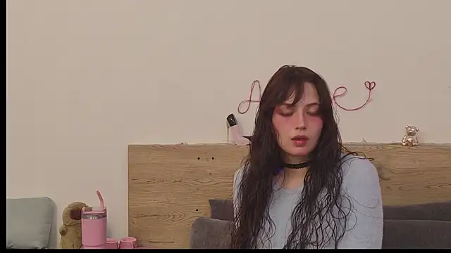 Snapshot of Sweet_Alice_S chatting on 6, 5, 2026 Sweet Alice S online show from 6, 5, 2026