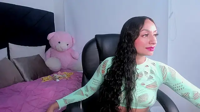 Snapshot of natalia_vela chatting on 27, 4, 2026 natalia vela online show from 27, 4, 2026