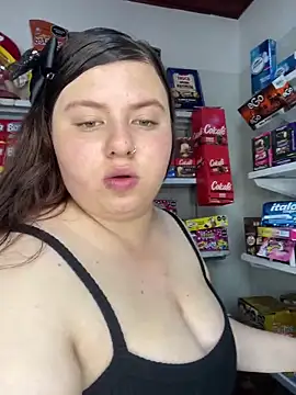 Snapshot of kitty__pinnk chatting on 4, 4, 2026 kitty pinnk online show from 4, 4, 2026