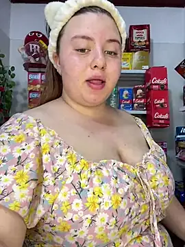 Snapshot of kitty__pinnk chatting on 14, 4, 2026 kitty pinnk online show from 14, 4, 2026