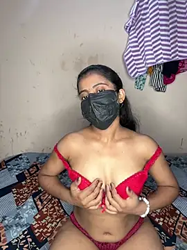 Snapshot of Riya_leone chatting on 4, 5, 2026 Riya leone online show from 4, 5, 2026