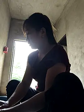 Snapshot of xinhxinh-cute chatting on 22, 4, 2026 xinhxinh-cute online show from 22, 4, 2026