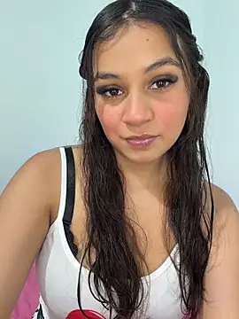 Snapshot of Colochitapupy chatting on 8, 4, 2026 Colochitapupy online show from 8, 4, 2026