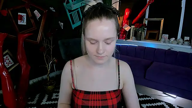 Snapshot of SherriButlers chatting on 11, 5, 2026 SherriButlers online show from 11, 5, 2026