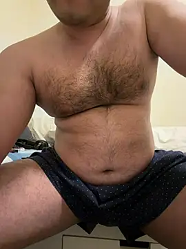 usemehowyoulike96 online show from 15, 4, 2026