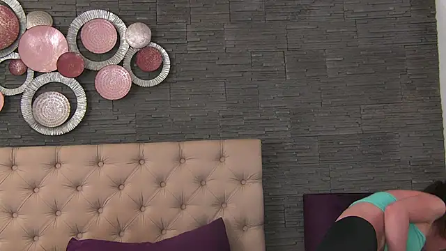 Arya Joy online show from 2, 6, 2026