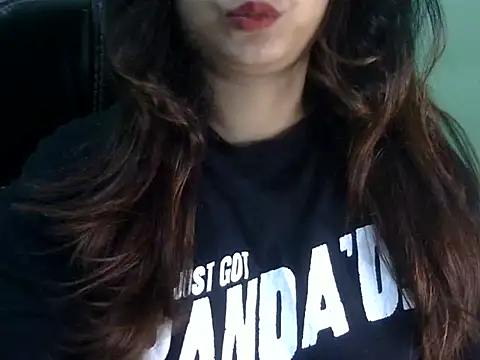 Snapshot of shivi_jaan chatting on 14, 5, 2026 shivi jaan online show from 14, 5, 2026