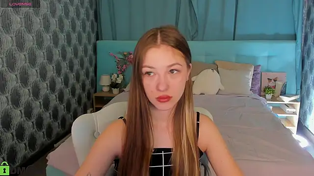 Miss Shanel online show from 11, 4, 2026