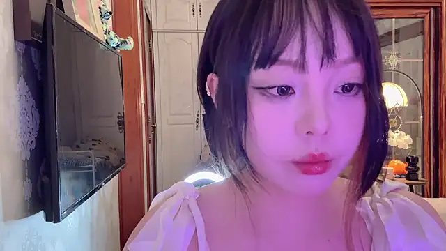thelittlexx online show from 9, 5, 2026