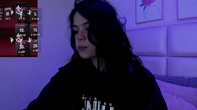 Kikii 1 online show from 4, 6, 2026
