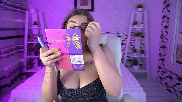 HeyKitten online show from 27, 4, 2026