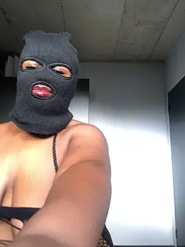Snapshot of HornyMysteryx chatting on 6, 5, 2026 HornyMysteryx online show from 6, 5, 2026