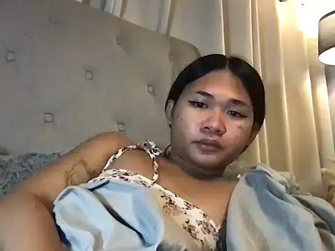 QUEEN ASTRAL TRAVEL online show from 28, 3, 2026