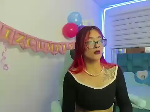 Sara Red X online show from 15, 4, 2026