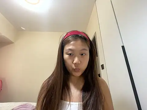 tutu512 online show from 26, 3, 2026