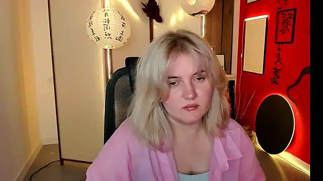 Snapshot of KathyBriggs chatting on 29, 5, 2026 KathyBriggs online show from 29, 5, 2026