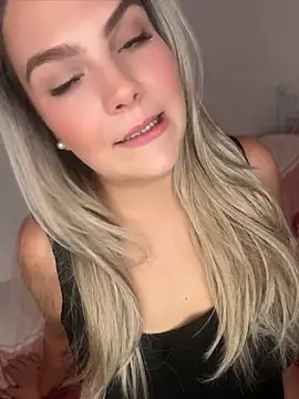 Blonde Cougar online show from 21, 7, 2026
