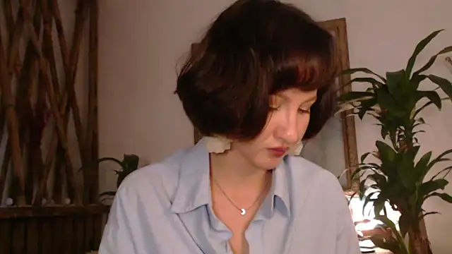 Snapshot of wanderwhitch chatting on 12, 6, 2026 wanderwhitch online show from 12, 6, 2026
