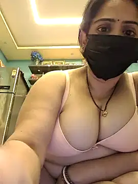 Snapshot of sonalidey5564 chatting on 2, 4, 2026 sonalidey5564 online show from 2, 4, 2026