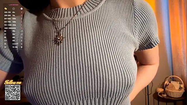 Snapshot of DorothyJones chatting on 7, 4, 2026 DorothyJones online show from 7, 4, 2026