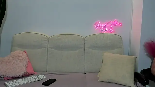 Snapshot of Cassy-Foxy chatting on 10, 5, 2026 Cassy-Foxy online show from 10, 5, 2026