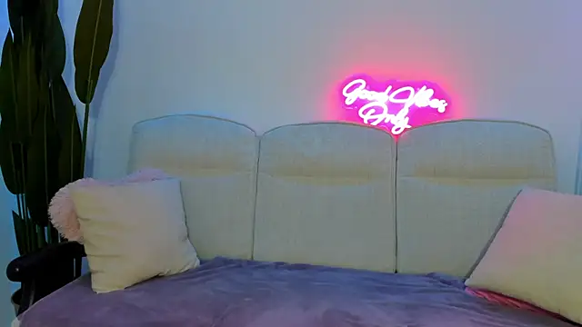 Snapshot of Cassy-Foxy chatting on 14, 4, 2026 Cassy-Foxy online show from 14, 4, 2026