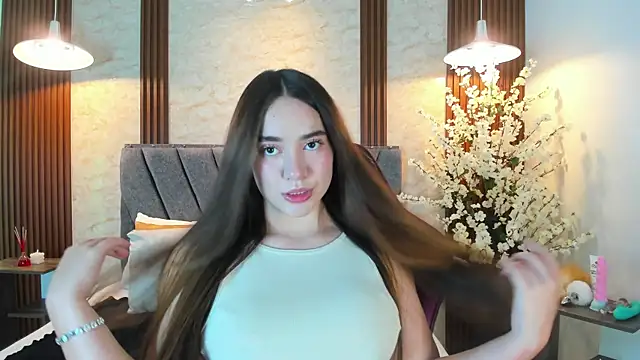 Snapshot of Anissa_m_ chatting on 2, 4, 2026 Anissa m online show from 2, 4, 2026