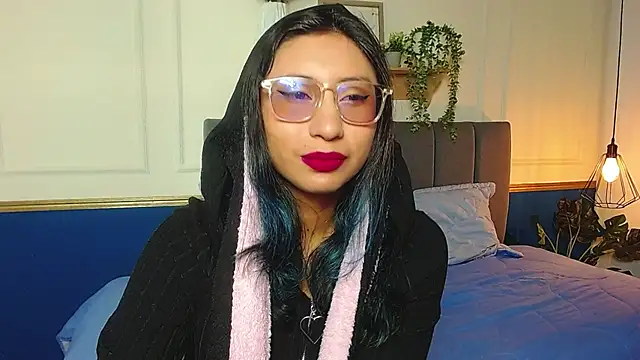 Violet 2003 online show from 3, 6, 2026