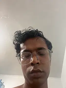 hotbottominr online show from 25, 4, 2026