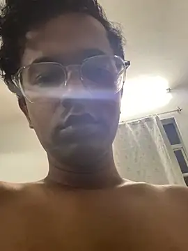 hotbottominr online show from 24, 4, 2026