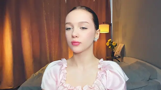 Snapshot of SharriSang chatting on 14, 6, 2026 SharriSang online show from 14, 6, 2026