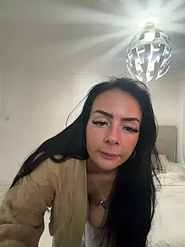 Snapshot of BuenoBx chatting on 7, 6, 2026 BuenoBx online show from 7, 6, 2026