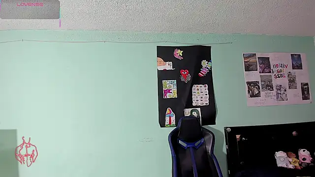 TYLERhHOT2005 online show from 28, 4, 2026