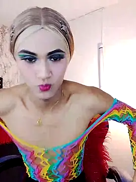 Snapshot of Alejandra_and_James_ chatting on 30, 4, 2026 Alejandra and James online show from 30, 4, 2026