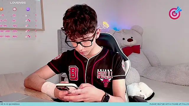 Snapshot of niico_prince chatting on 21, 6, 2026 niico prince online show from 21, 6, 2026