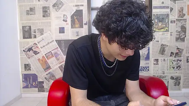 Snapshot of sebastian_rougue chatting on 26, 3, 2026 sebastian rougue online show from 26, 3, 2026