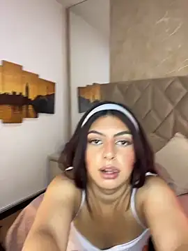 Cinthia Cortes online show from 27, 3, 2026