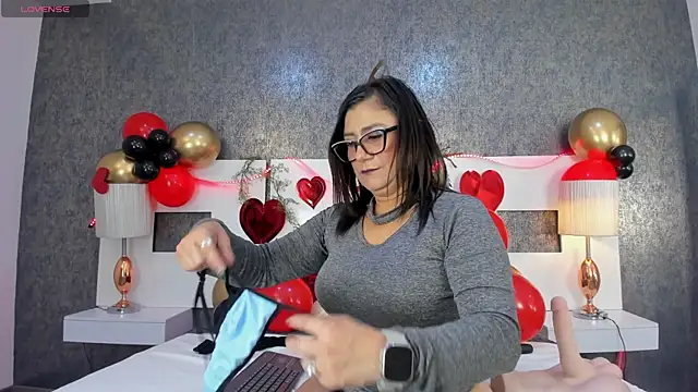 anna  lu online show from 15, 5, 2026