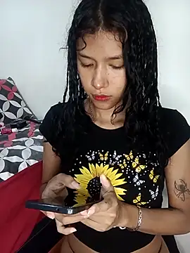 Yi Uzi online show from 25, 4, 2026