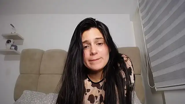 SofiaBanks  online show from 8, 6, 2026