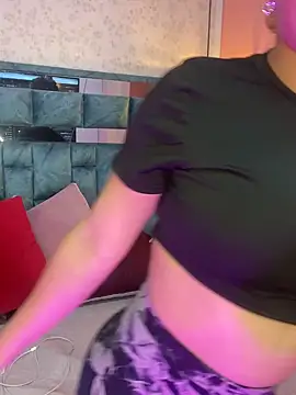 Snapshot of tinkerbell_pink22 chatting on 31, 3, 2026 tinkerbell pink22 online show from 31, 3, 2026