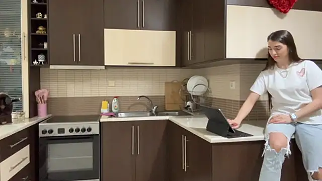 ARTOFCHARM online show from 26, 3, 2026