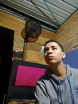 Emyli Liamm online show from 26, 3, 2026