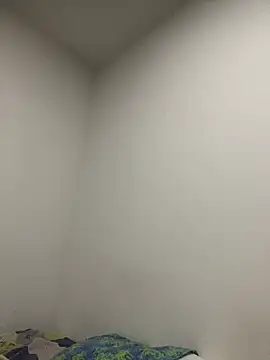 Nia Roswell online show from 27, 3, 2026