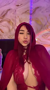 Snapshot of SweetLittleRed chatting on 22, 4, 2026 SweetLittleRed online show from 22, 4, 2026