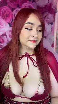 Snapshot of SweetLittleRed chatting on 2, 5, 2026 SweetLittleRed online show from 2, 5, 2026