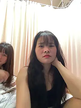 Snapshot of Naked-xx chatting on 2, 6, 2026 Naked-xx online show from 2, 6, 2026