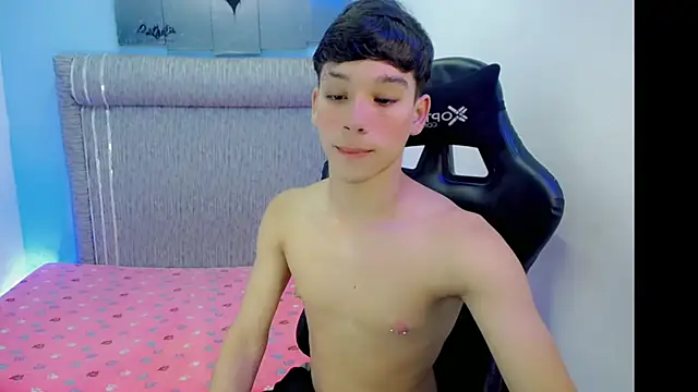 Snapshot of Angelito_66 chatting on 4, 4, 2026 Angelito 66 online show from 4, 4, 2026