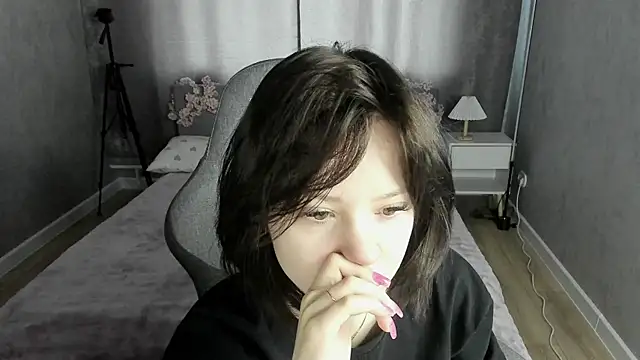 Loly Cuttie online show from 18, 5, 2026