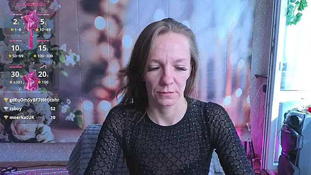 jesica mooonn online show from 4, 4, 2026